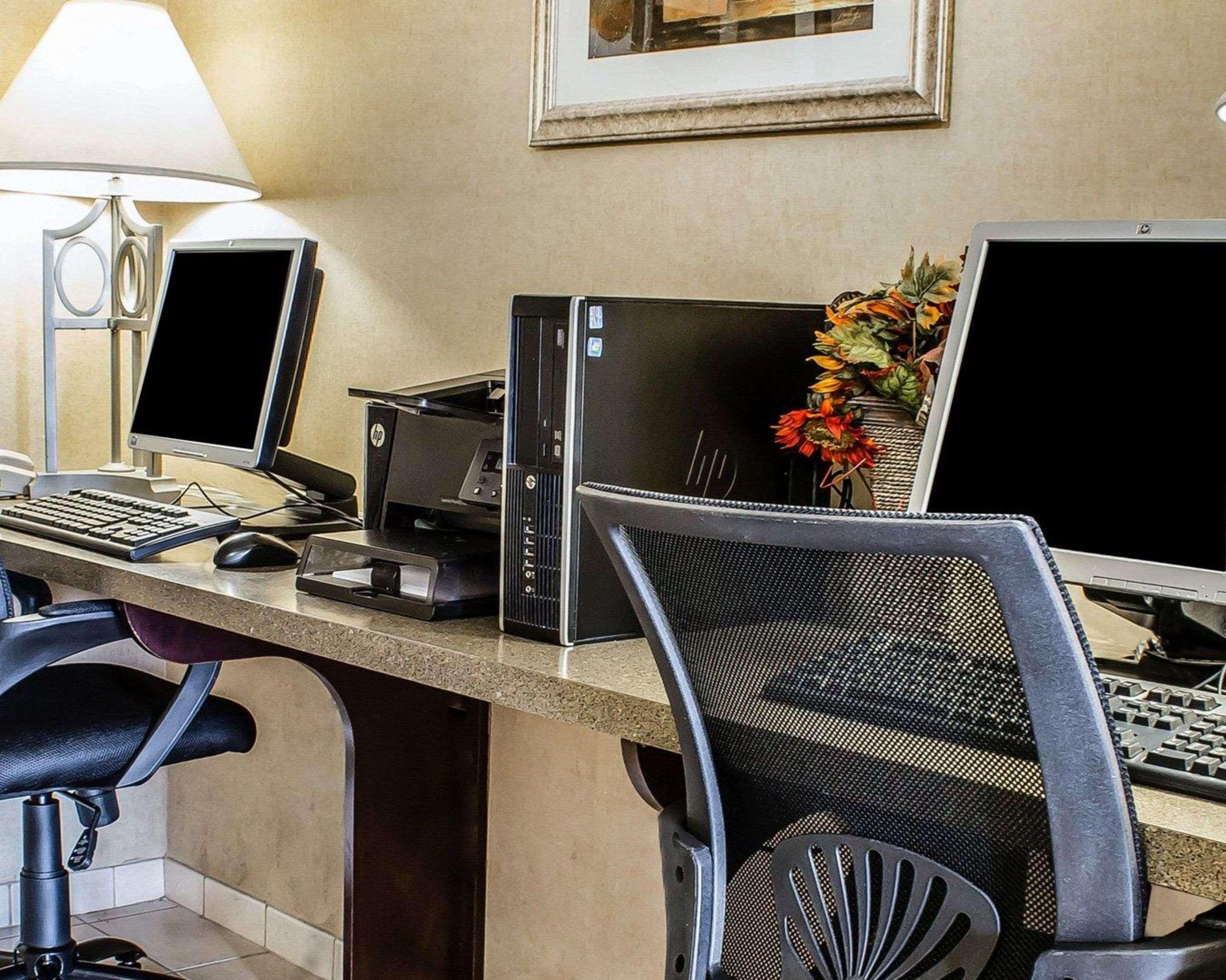 MainStay Suites Coralville Extérieur photo