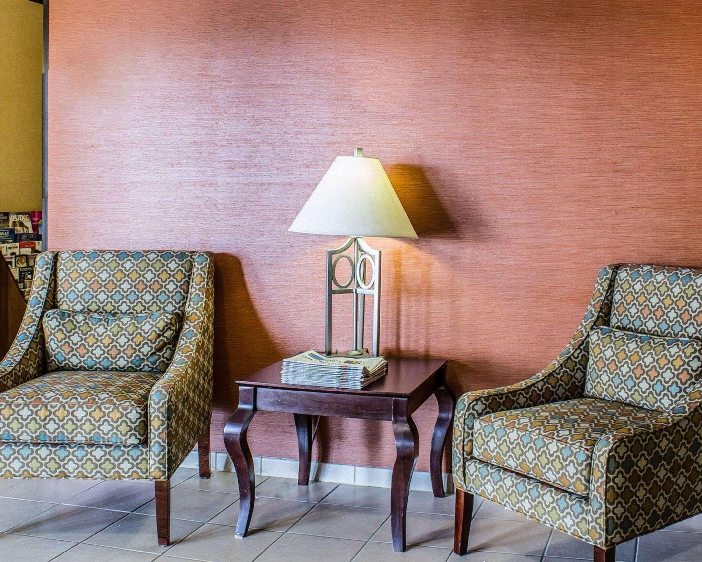 MainStay Suites Coralville Extérieur photo
