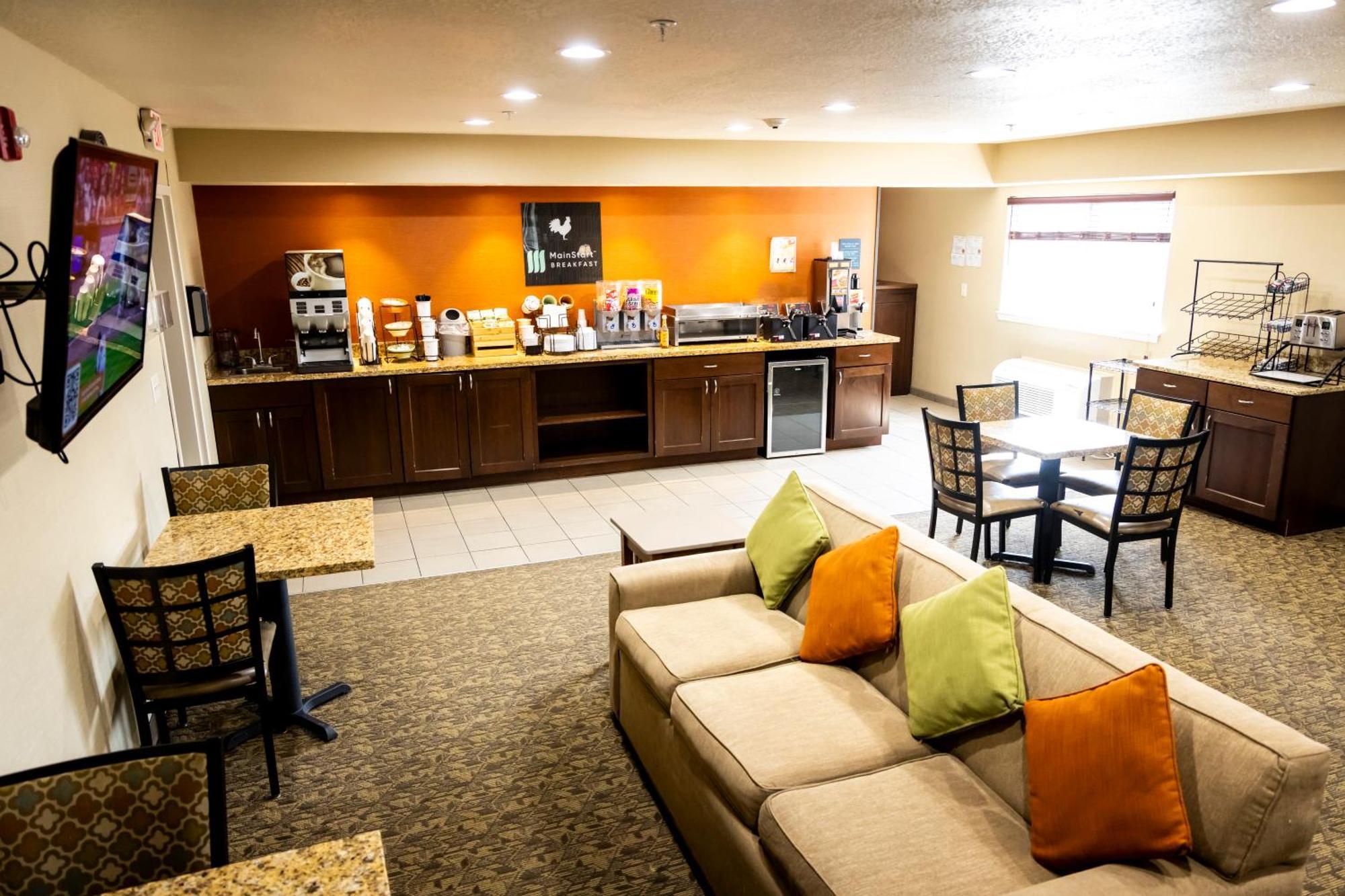 MainStay Suites Coralville Extérieur photo