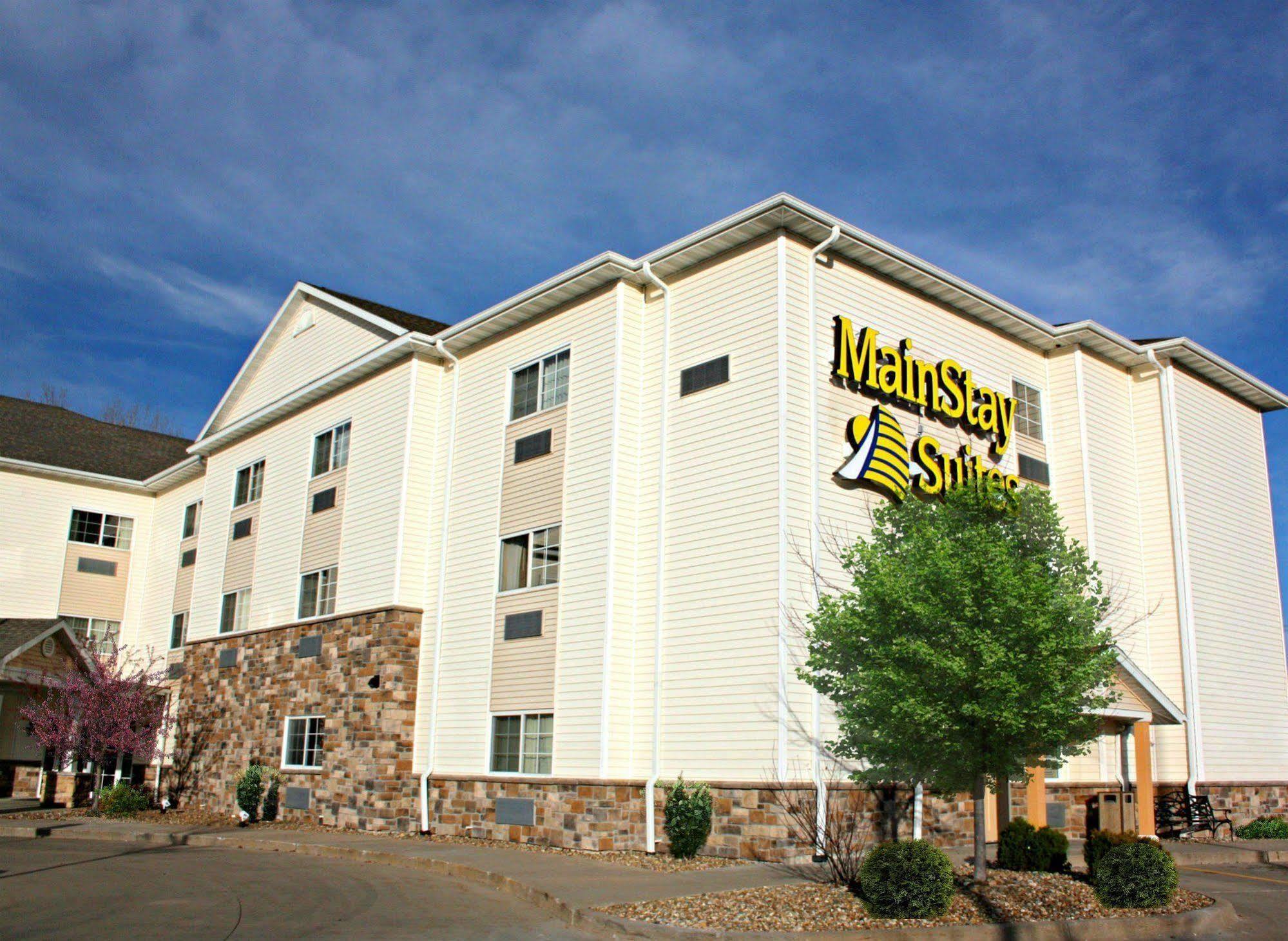 MainStay Suites Coralville Extérieur photo